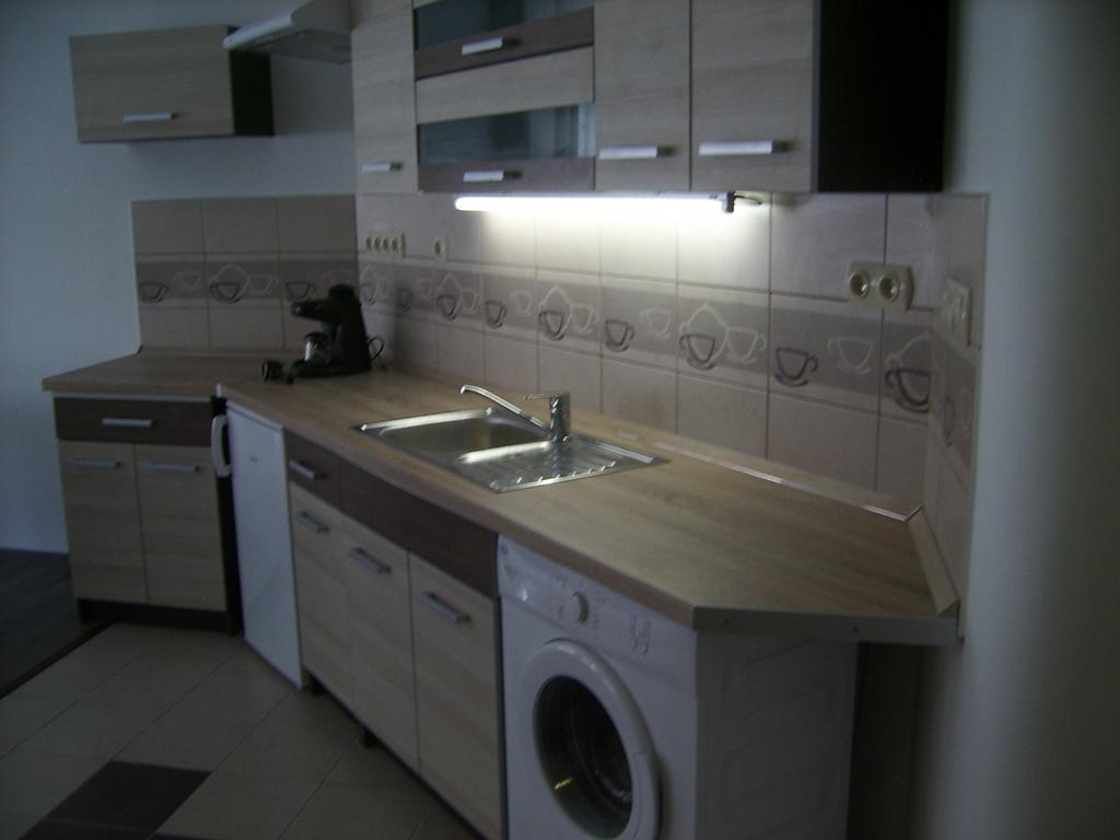 Next door Apartment Boedapest Kamer foto